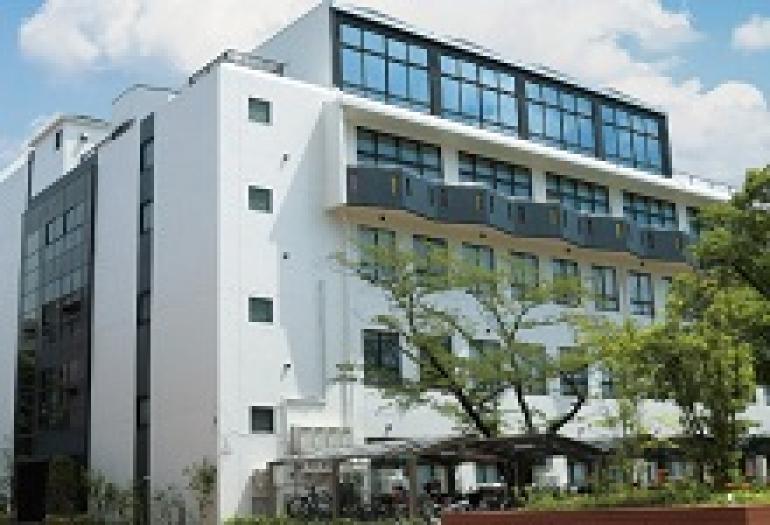 公益財団法人尼崎健康医療財団看護専門学校